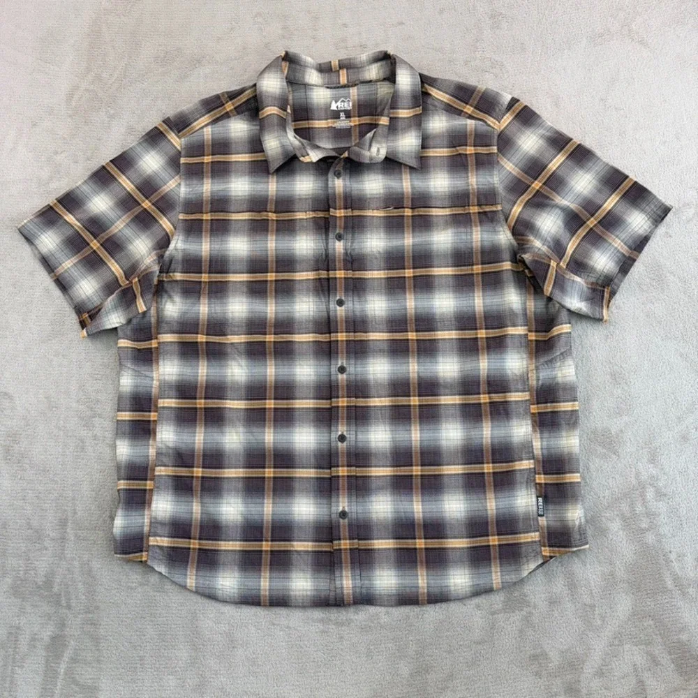 REI Co Op Sahara Tech‎ Shirt in Brown Plaid Men XL Outdoor Vented Hiking NWOT